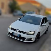 Volkswagen Golf 7 GTD 11/2015 Sport&Sound