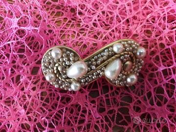 Fermacapelli gioiello con perle bianche