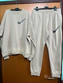 tuta completa nike