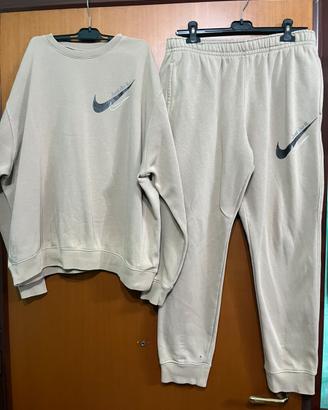 tuta completa nike