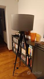 Lampada treppiedi 