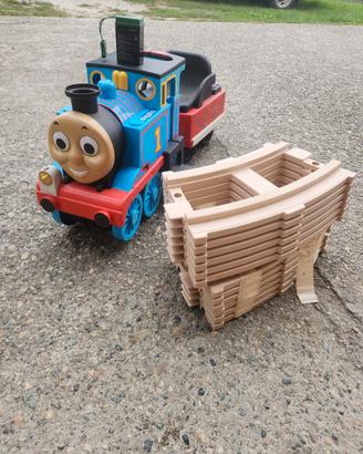 Trenino Thomas eletrico cavalcabile  peg perego