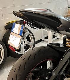 Kit portatarga Lightech per Street Triple 765