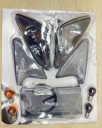 Kit frecce tmax 2001 207 fumè liscie