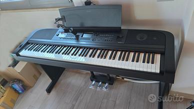 Yamaha DGX-670 Piano Digitale Arranger 88 tasti