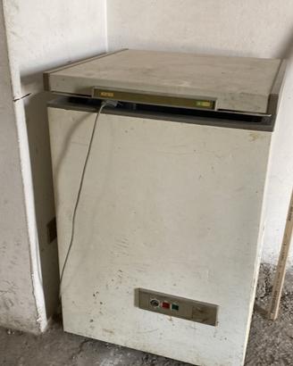 Freezer a pozzetto