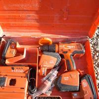 Avvitatore a percussione hilti