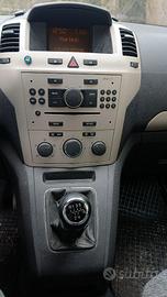 Opel zafira metano casa madre