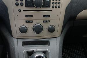 Opel zafira metano casa madre