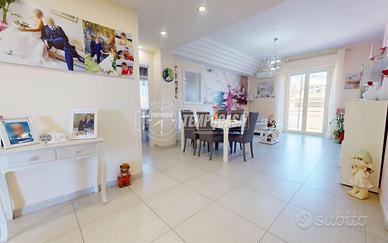 Appartamento Panoramico di 100 mq con Garage e S