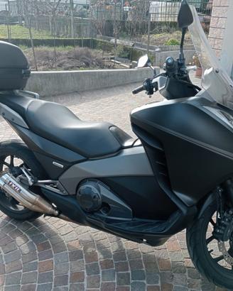 Honda Integra 700