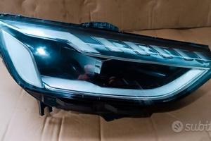 Faro anteriore destro Audi A4