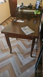 Tavolo in legno
