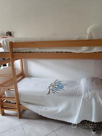 letto a castello in legno