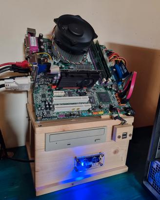 Pc Design minimale in Legno