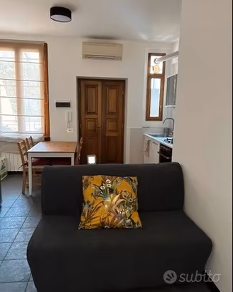 Bilocale ristrutturato Porta Romana /Lodi