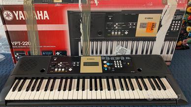 tastiera Yamaha  YPT 220