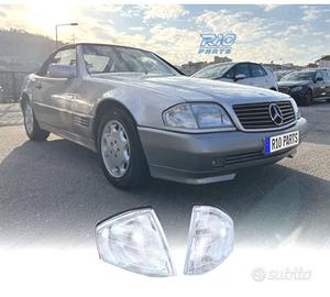 FRECCE ANTERIORI MERCEDES SL W129 89-98 BIANCO