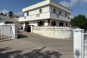 PORZIONE DI BIFAMILIARE A MARTINA FRANCA