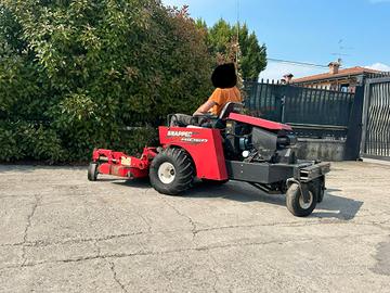 T50 - Tagliaerba SNAPPER 3 cil seminuovo 900 ore