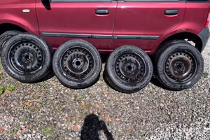 Cerchi in ferro con pneumatici 205 55 r16 invernal