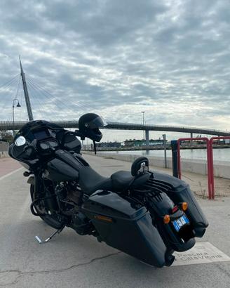 Road glide 114 special 2022