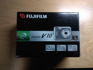Fujifilm FinePix V10 - 2006