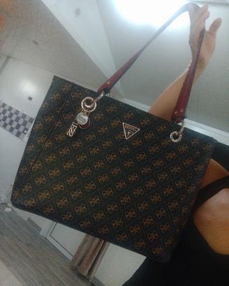 Borsetta Guess