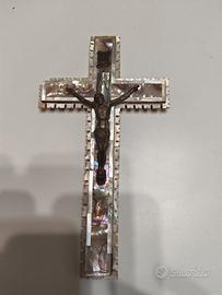 Crocifisso vintage in madreperla 