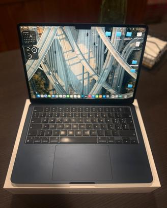 Macbook air M3 batteria 100%