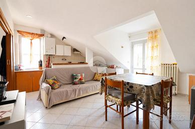 2 LOCALI A SAN BENEDETTO DEL TRONTO