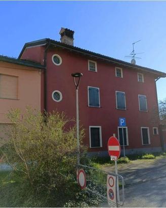 Immobile in asta di 345 m² con più di 5 locali e b