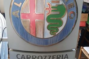 Insegna Luminosa Bifacciale Carrozzeria Alfa Romeo