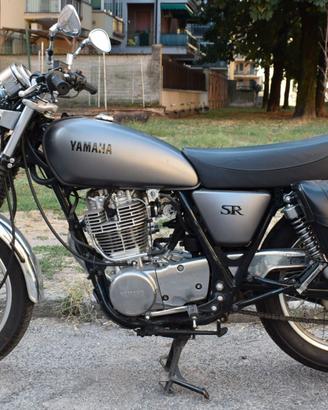 Yamaha SR 400
