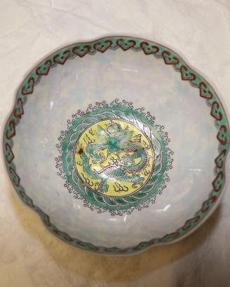 Ciotola decorativa in ceramica