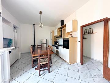 Appartamento con 3 camere Rif. A/985