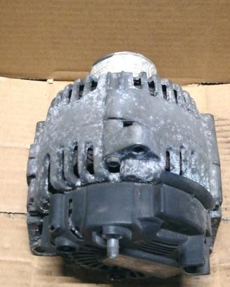 Alternatore RENAULT CLIO 1461cc TDCI del 2005