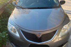 lancia Ypsilon 1.2 benzina