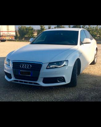 Audi A4 s line berlina 2010 2.0 143CV