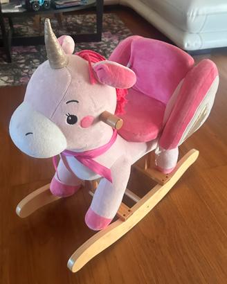 Unicorno a dondolo in peluche
