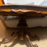 Tavolo rotondo con 6 sedie