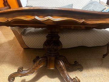 Tavolo rotondo con 6 sedie