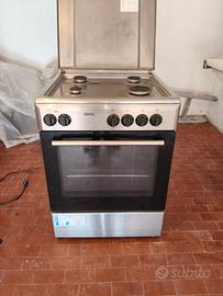 Cucina Sekom 4 fuochi 

+ forno elettrico