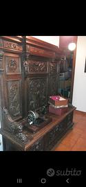 Elegante cassapanca intagliata
