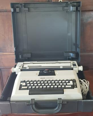 Macchina per scrivere Olivetti Lexikon 82 - 1974