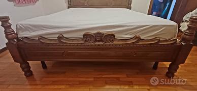 Mobili camera da letto stile classico ad incastro