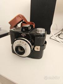 PREZZO LIBERO  Agfa Clack Camera con custodia