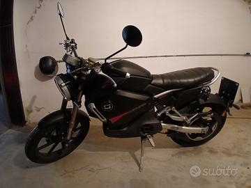 Moto elettrica Super Soco TC Max