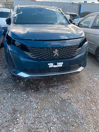 Peugeot 3008 2021 1.6 per ricambi