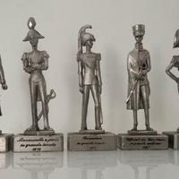 Carabinieri in peltro 